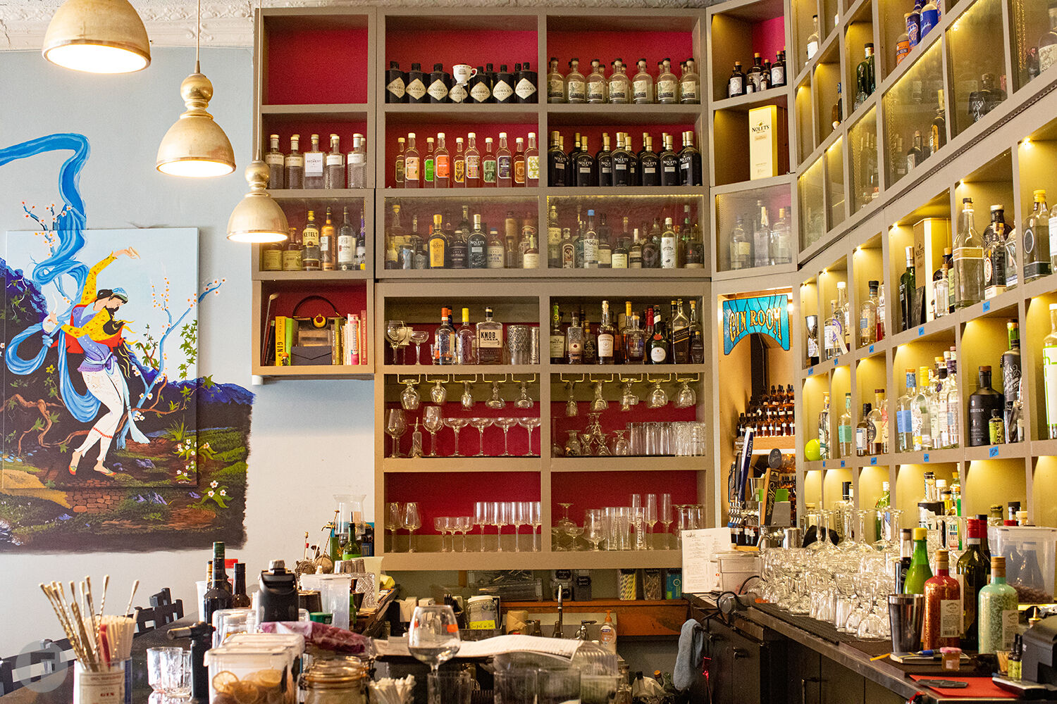 Salve Osteria and Gin Room bar